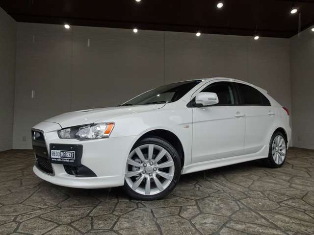 2010 Mitsubishi Galant Fortis Sportback – thumbnail 2