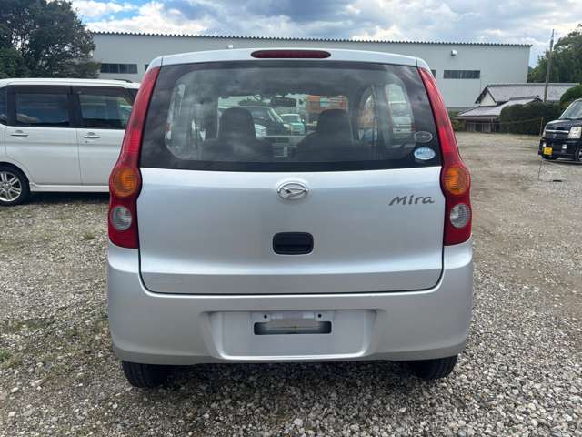 2010 Daihatsu Mira – thumbnail 4
