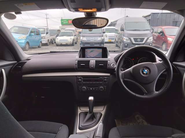 2010 BMW 1 Series – thumbnail 4