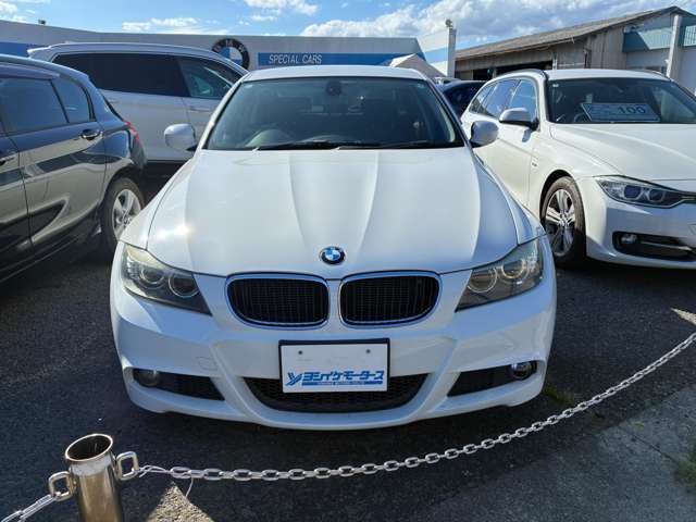 2011 BMW 3 Series – thumbnail 2