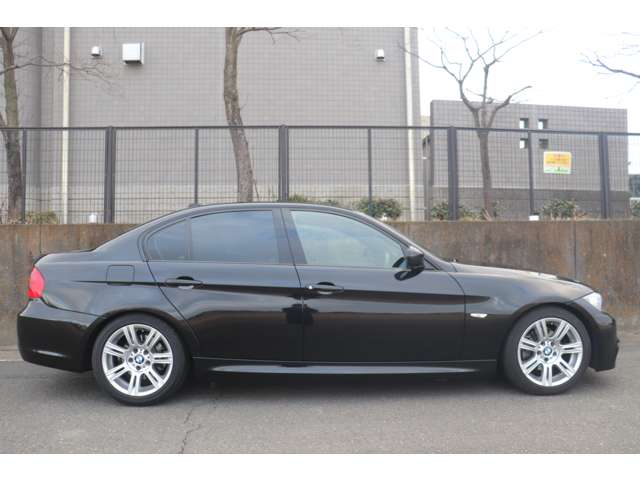 2009 BMW 3 Series – thumbnail 4