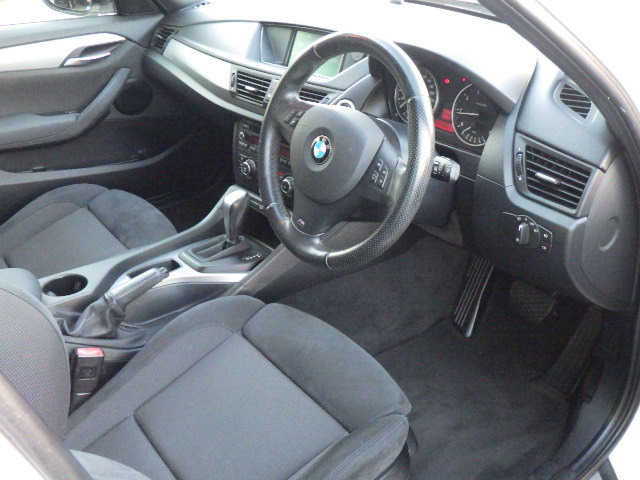 2011 BMW X1 – thumbnail 2