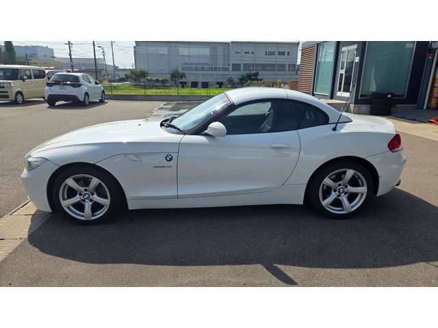 2011 BMW Z4 – thumbnail 2