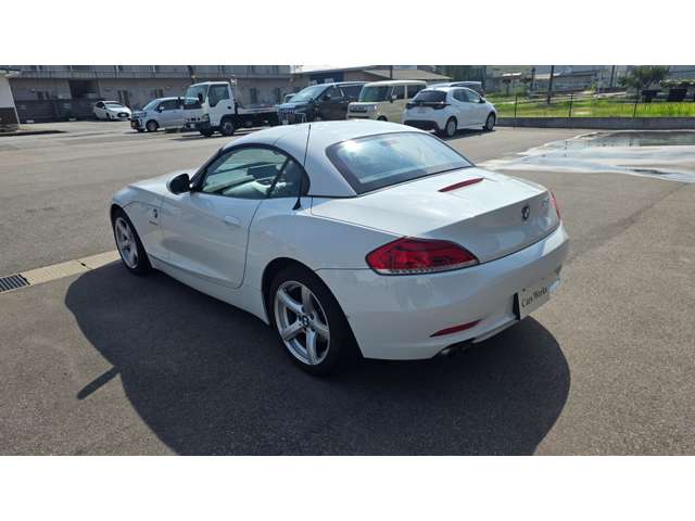 2011 BMW Z4 – thumbnail 3