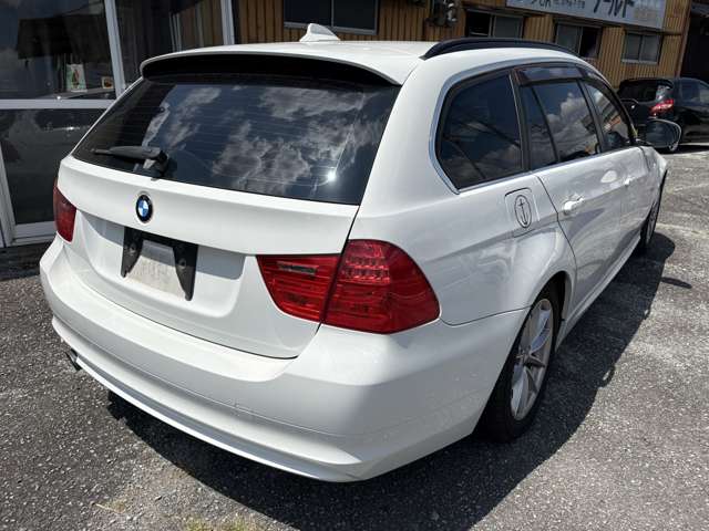 2010 BMW 3 Series Touring – thumbnail 4