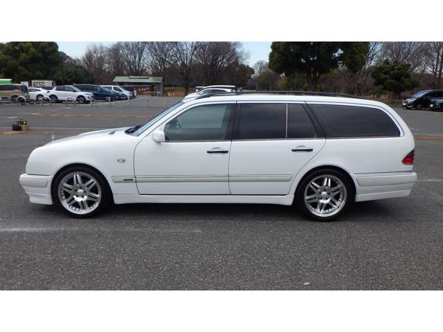 1999 Mercedes-Benz E-Class Wagon – thumbnail 4
