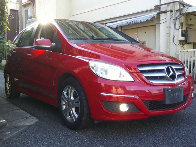 2011 Mercedes-Benz B-Class – thumbnail 2