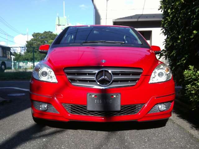 2011 Mercedes-Benz B-Class – thumbnail 3