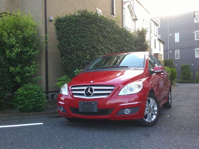 2011 Mercedes-Benz B-Class – thumbnail 4