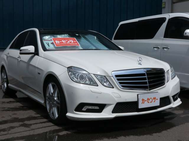 2010 Mercedes-Benz E-Class – thumbnail 3