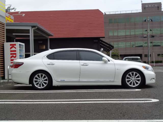 2008 Lexus LS Hybrid – thumbnail 3