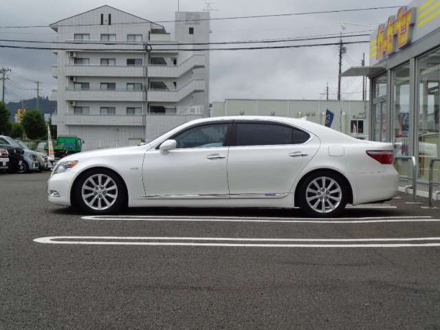2008 Lexus LS Hybrid – thumbnail 4