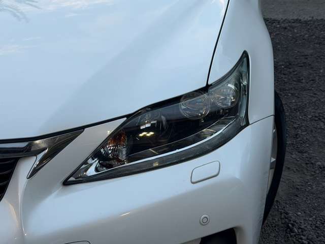2011 Lexus CT – thumbnail 4