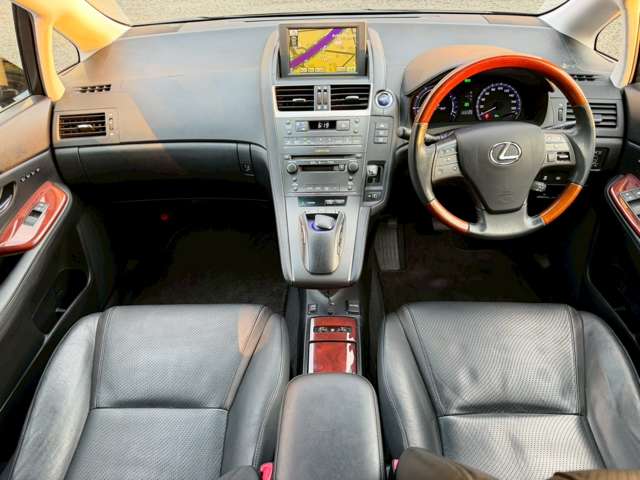 2011 Lexus HS – thumbnail 4