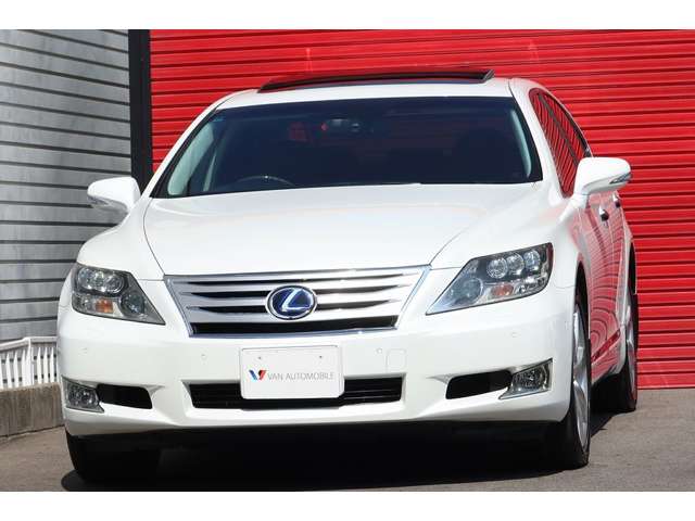 2010 Lexus LS Hybrid – thumbnail 2