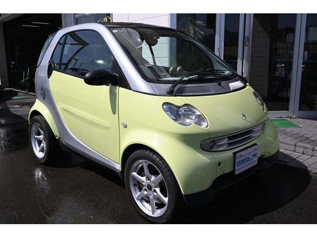 2004 smart Fortwo Smart – thumbnail 2