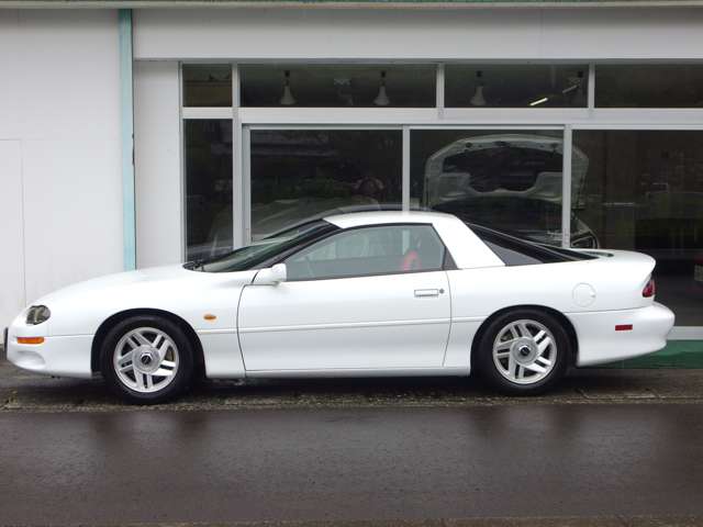 2001 Chevrolet Camaro – thumbnail 3