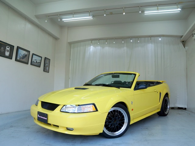 2001 Ford Mustang Convertible