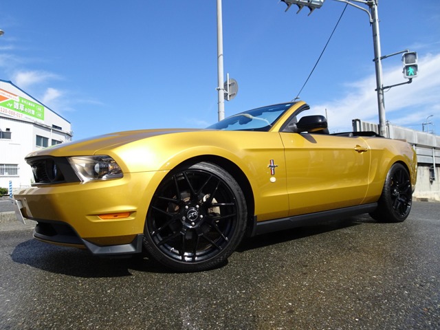 2010 Ford Mustang Convertible