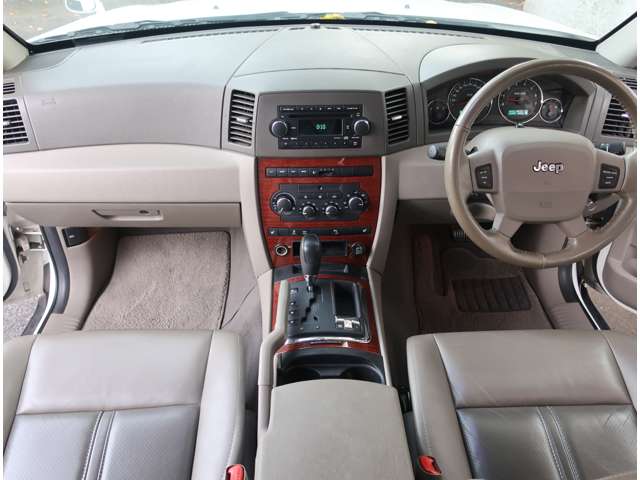 2006 Jeep Grand Cherokee – thumbnail 3