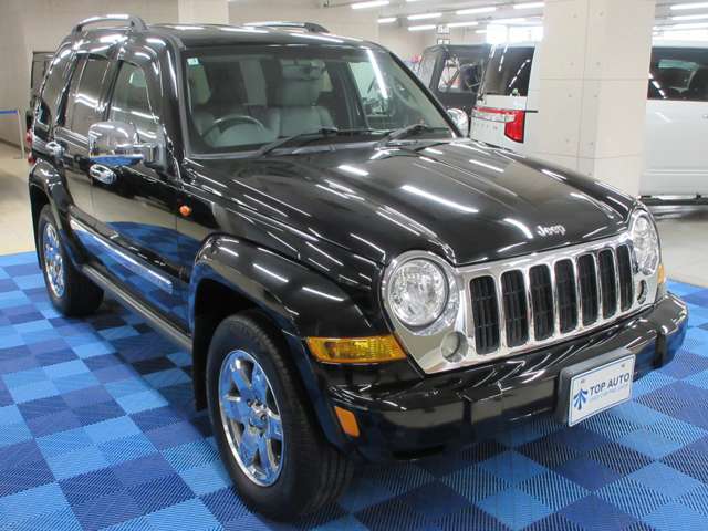 2006 Jeep Cherokee – thumbnail 4
