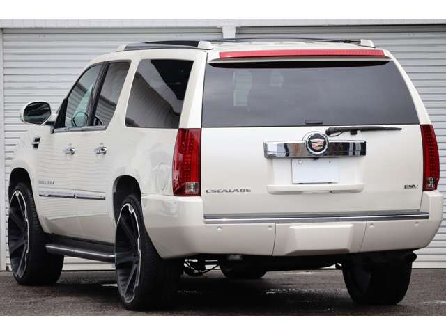 2007 Cadillac Escalade – thumbnail 2