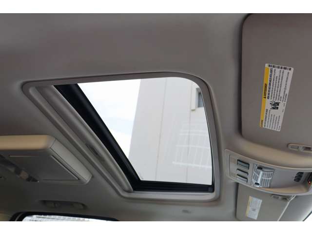 2007 Cadillac Escalade – thumbnail 4