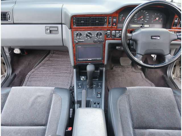 1995 Volvo 850 – thumbnail 3