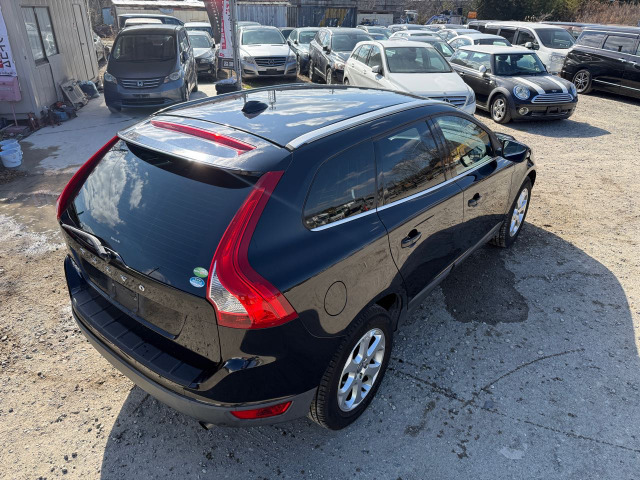 2011 Volvo XC60 – thumbnail 3