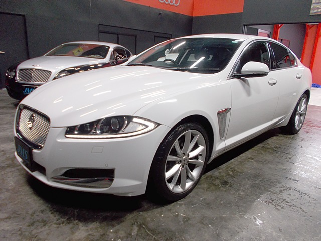 2011 Jaguar XF