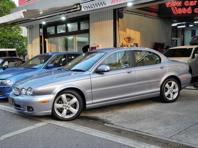 2009 Jaguar X-Type – thumbnail 2