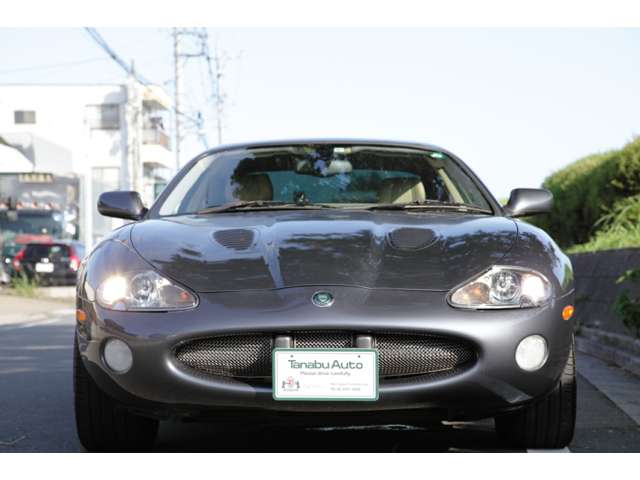 2003 Jaguar XK Series Coupe – thumbnail 4