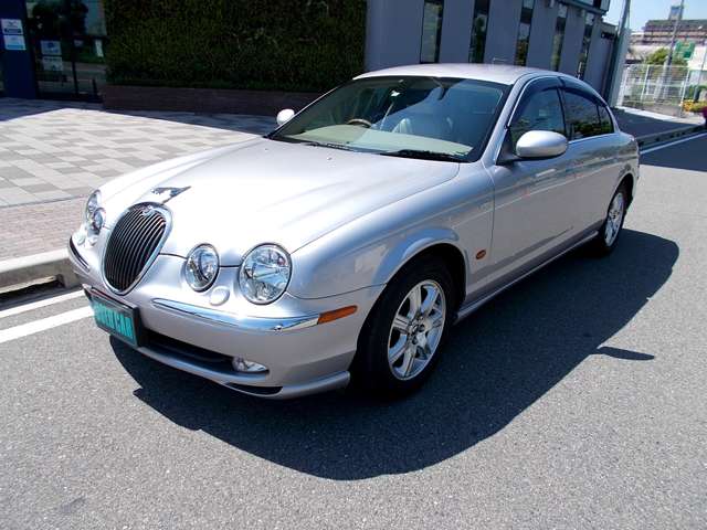 2002 Jaguar S-Type – thumbnail 4