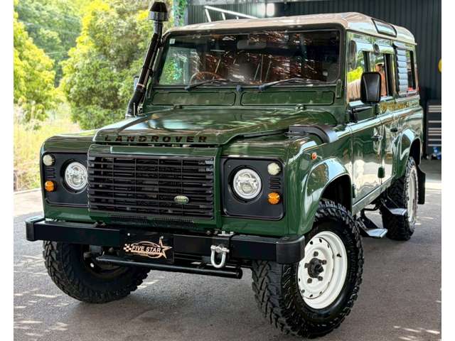 2002 Land Rover Defender – thumbnail 2
