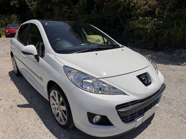 2011 Peugeot 207 – thumbnail 4