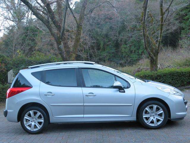 2008 Peugeot 207SW – thumbnail 4