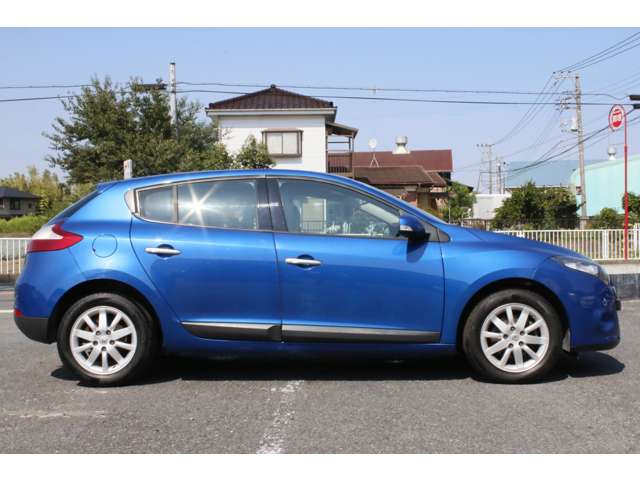2011 Renault Megane – thumbnail 4