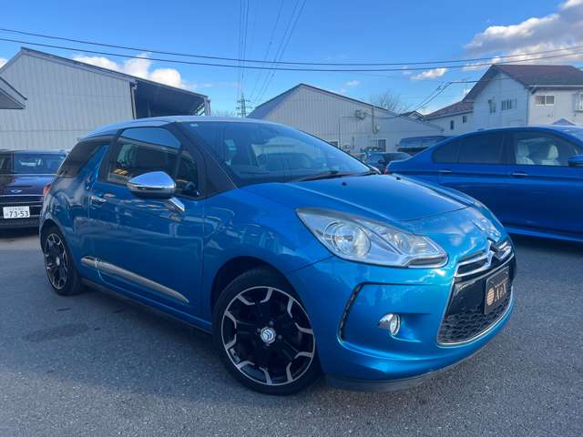2011 Citroën DS3 – thumbnail 2