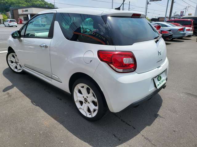2011 Citroën DS3 – thumbnail 2