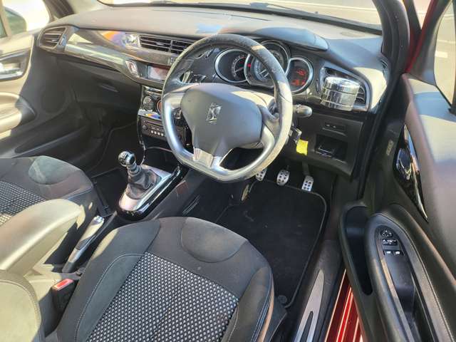 2010 Citroën DS3 – thumbnail 4