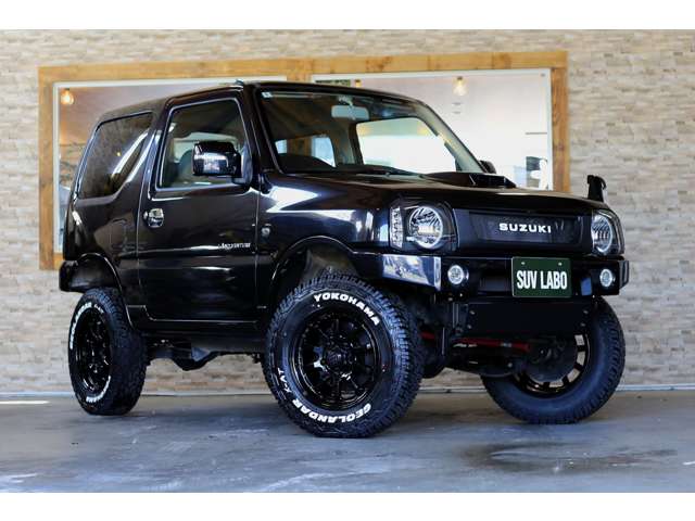 2010 Suzuki Jimny – thumbnail 2