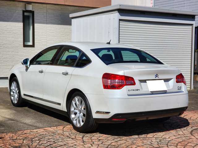 2011 Citroën C5 Sedan – thumbnail 2