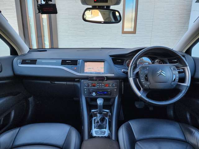 2011 Citroën C5 Sedan – thumbnail 3