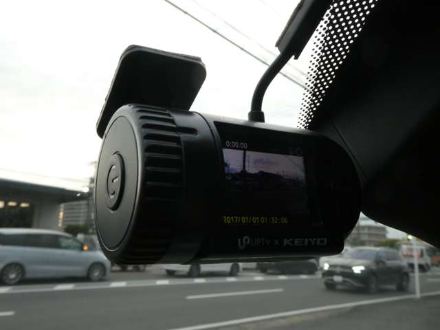 2011 Fiat 500 – thumbnail 4