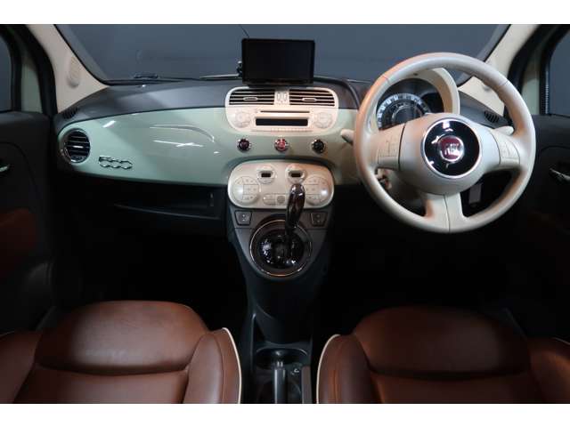 2010 Fiat 500 – thumbnail 3