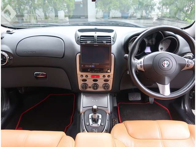 2004 Alfa Romeo GT – thumbnail 3
