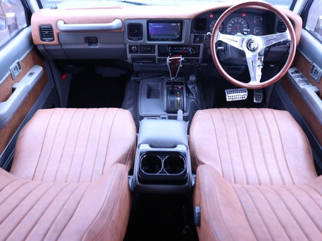 1995 Toyota Land Cruiser Prado – thumbnail 3