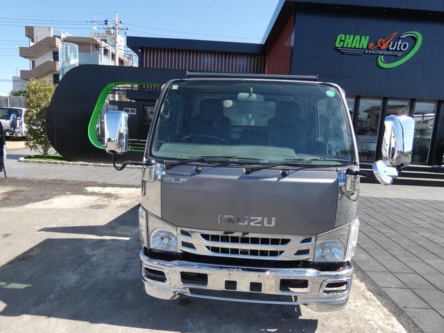 2011 Isuzu Elf – thumbnail 2