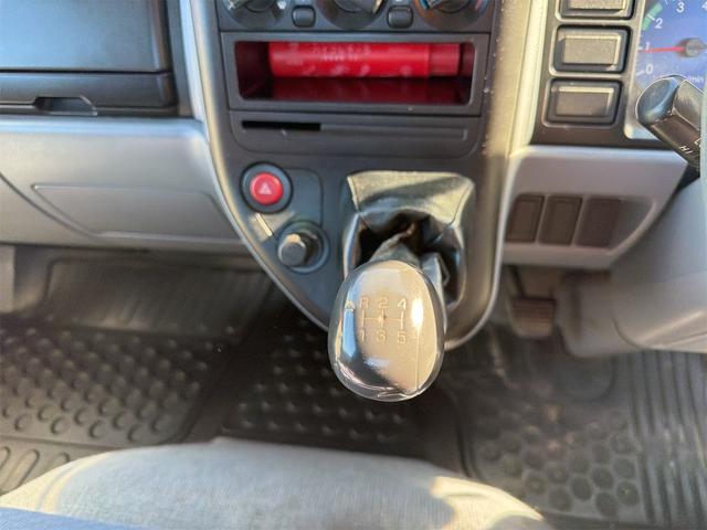 2009 Mitsubishi Fuso Canter Guts – thumbnail 3