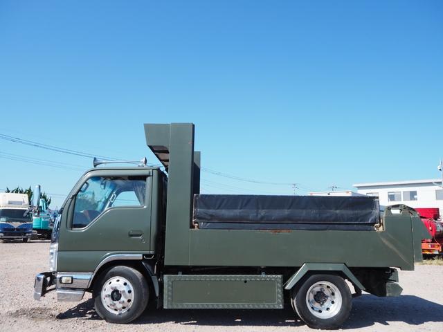 2011 Isuzu Elf – thumbnail 3